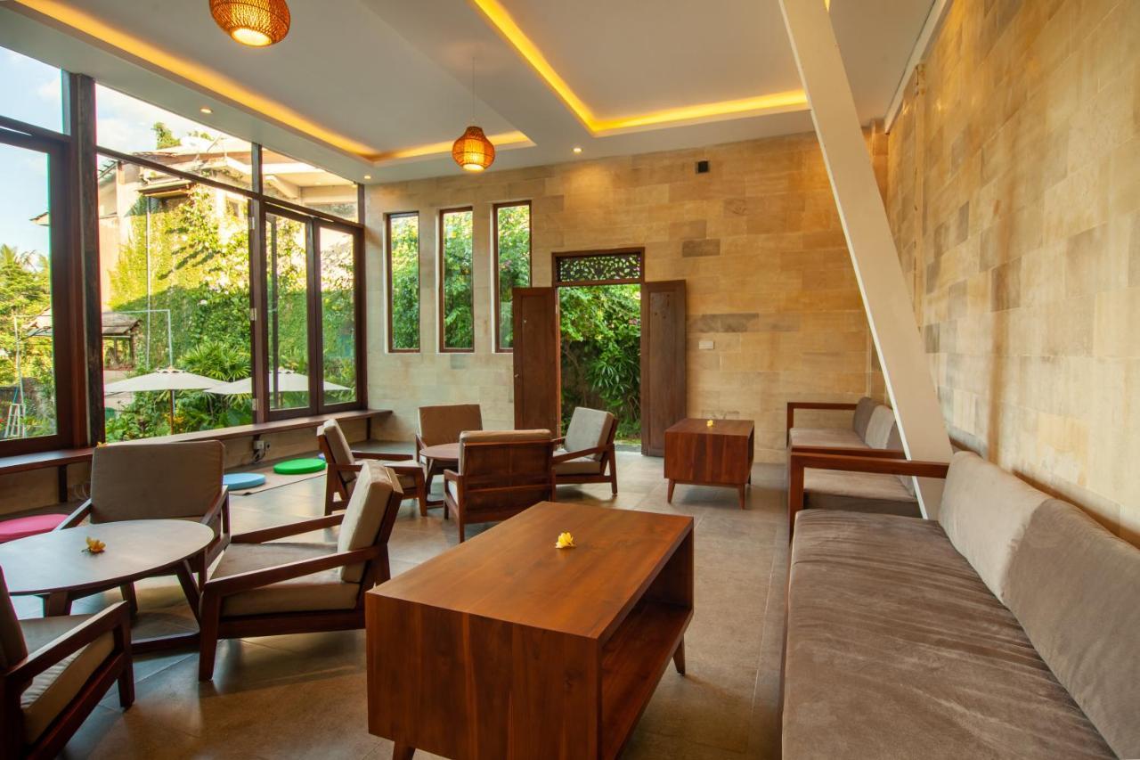 Retreat Center Hotel Ubud  Exterior photo